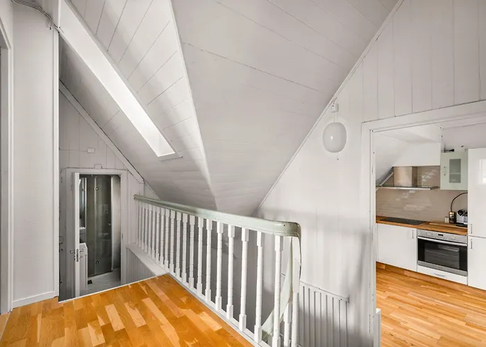 Apartman - Charming 3 Bedroom With Views!