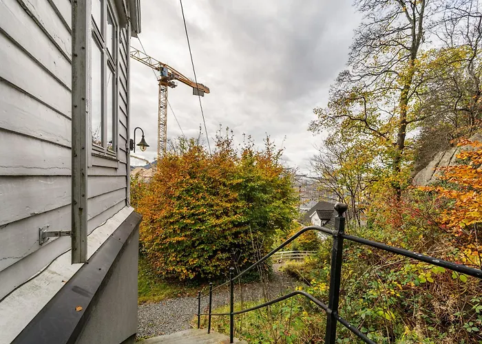 - Charming 3 Bedroom With Views! Apartman Bergen